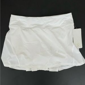Lululemon circuit breaker tennis skirt, size 8